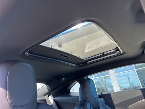 Used 2015 Chevrolet Camaro LT image 16