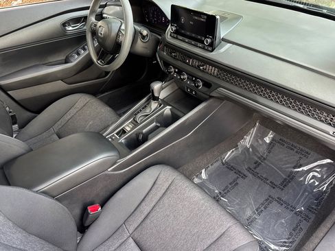 Used 2024 Honda Accord LX image 32