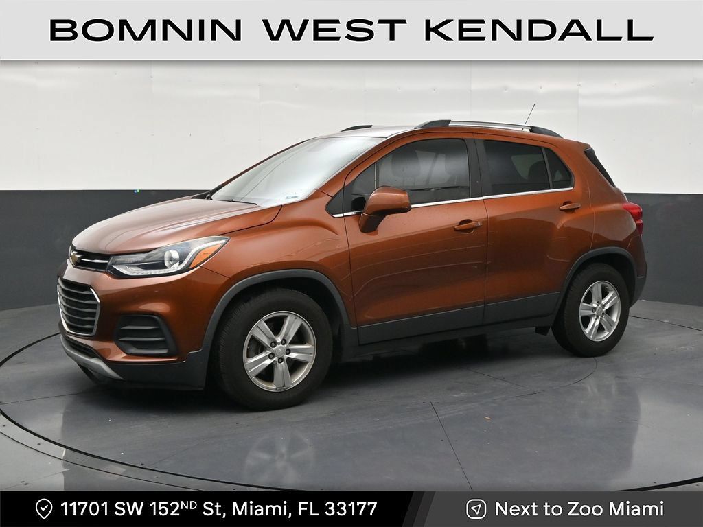 Used 2019 Chevrolet Trax LT FWD image 1
