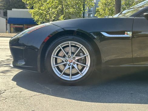 Used 2019 Jaguar F-TYPE Convertible image 13