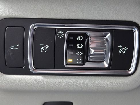 New 2026 Lincoln Nautilus Premier w/ Equipment Group 102A image 24