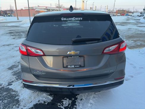 Used 2018 Chevrolet Equinox LT image 8
