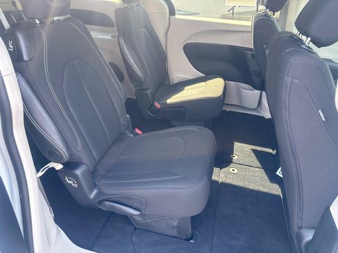 Used 2024 Chrysler Voyager LX FWD image 26