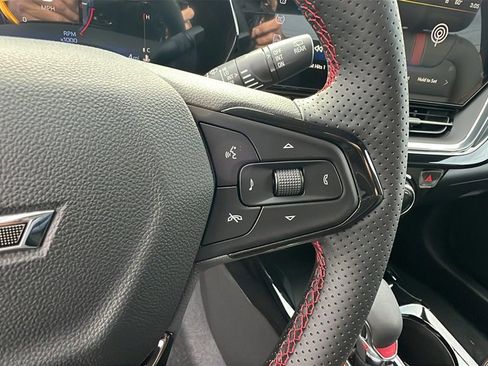 New 2026 Chevrolet Trax RS w/ Sunroof Package image 20