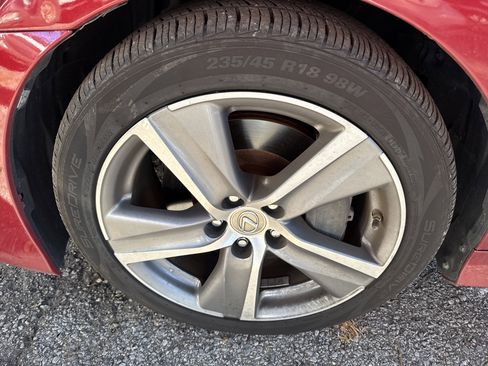 Used 2016 Lexus GS 200t image 39