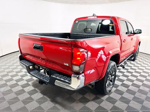 Used 2021 Toyota Tacoma SR5 RWD image 3