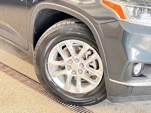 Used 2019 Chevrolet Traverse LT w/ LPO, Floor Liner Package image 28