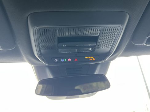New 2026 Chevrolet Equinox EV LT AWD/4WD image 30