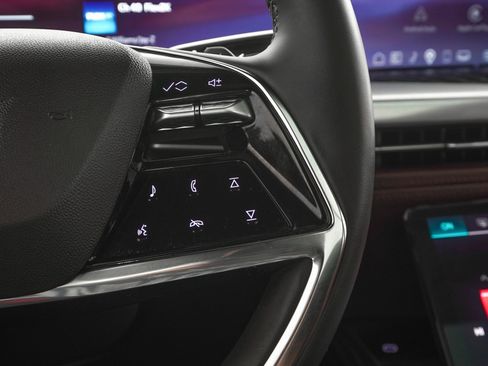 Used 2025 Cadillac Escalade Premium Luxury w/ Touring Package image 23