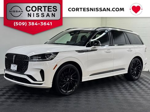 Used 2025 Lincoln Aviator Reserve w/ Equipment Group 201A image 1