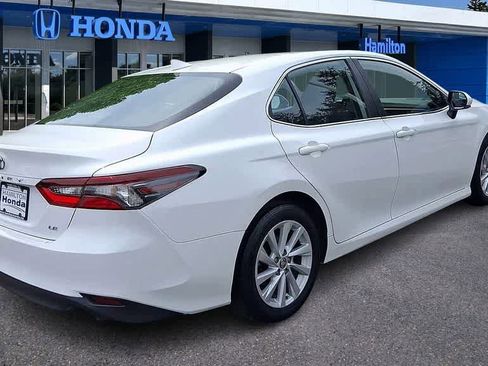 Used 2021 Toyota Camry LE w/ Convenience Package FWD image 8