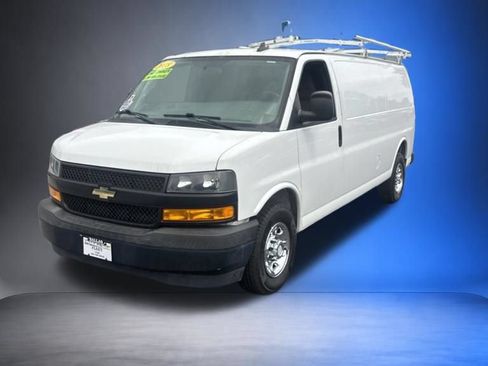 Used 2018 Chevrolet Express 3500 Extended w/ Driver Convenience Package RWD image 7