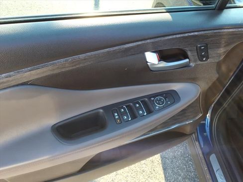 Used 2020 Hyundai Santa Fe Limited image 23