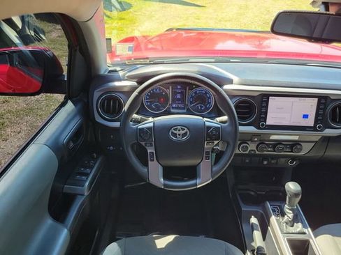 Used 2021 Toyota Tacoma SR5 AWD/4WD image 24