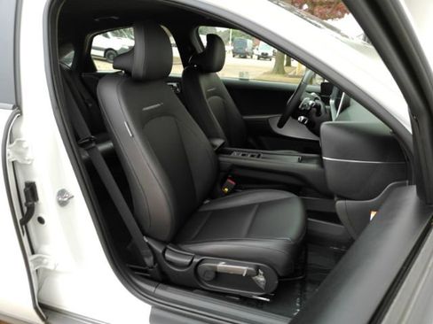 Used 2024 Hyundai Ioniq 6 SEL image 22