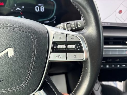 Used 2025 Kia Telluride S AWD/4WD image 12