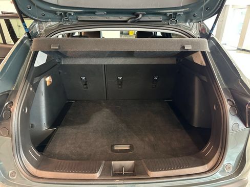 Used 2025 Chevrolet Trax LT FWD image 30