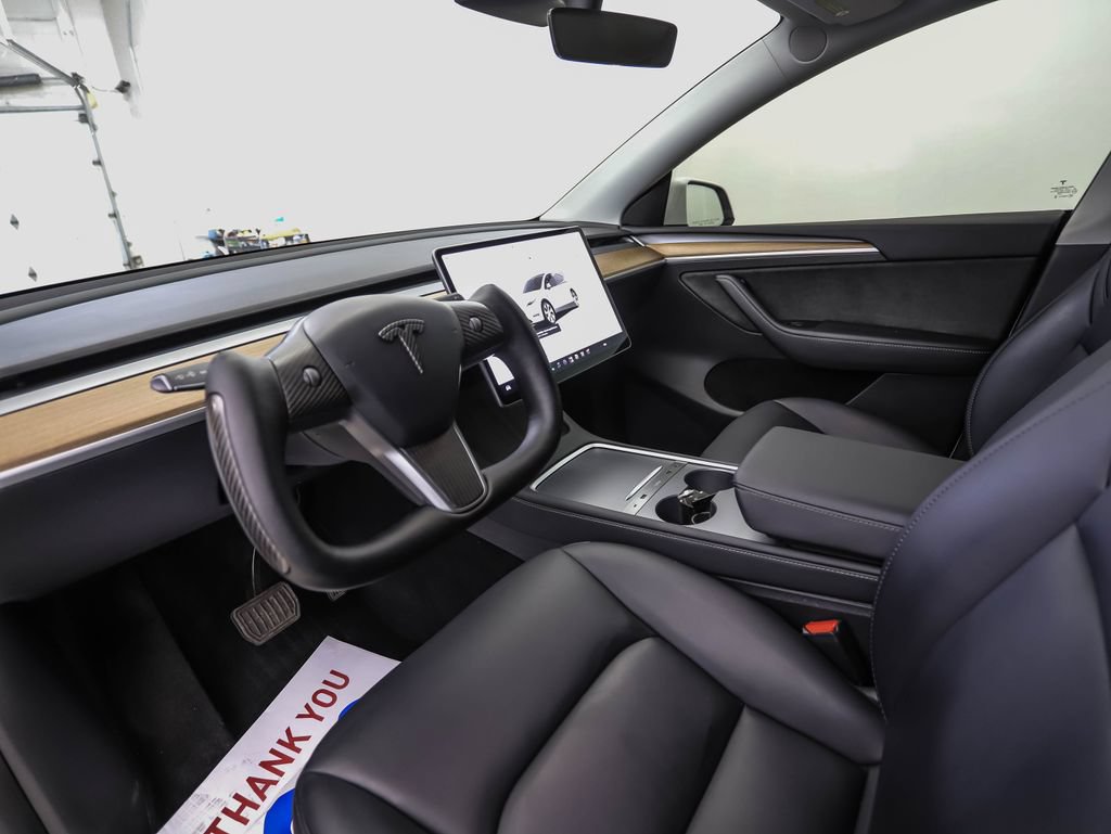 Used 2023 Tesla Model Y Long Range AWD/4WD image 10