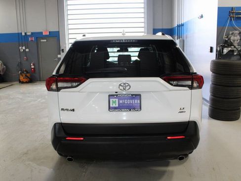 Used 2021 Toyota RAV4 LE image 35