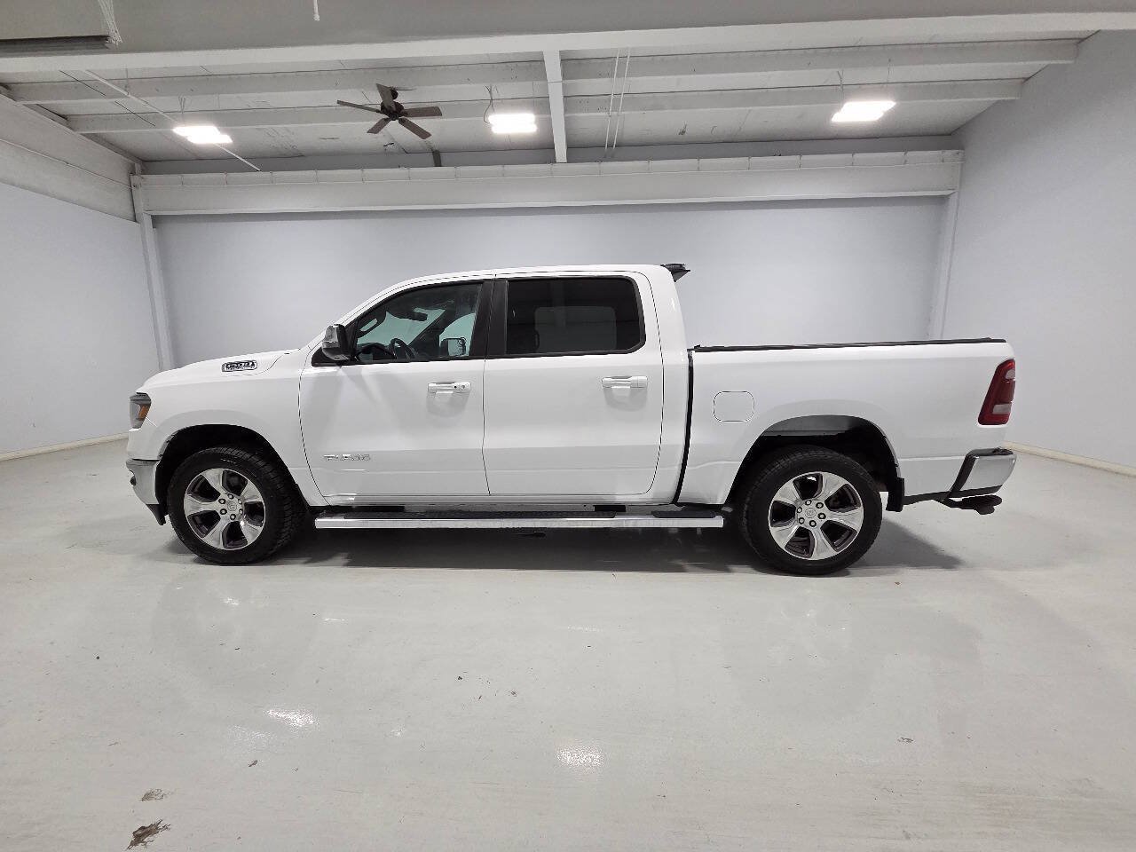 Used 2023 RAM 1500 Laramie AWD/4WD image 6