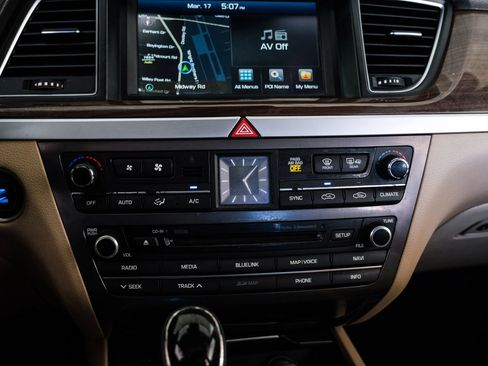 Used 2015 Hyundai Genesis 3.8 w/ Option Group 02 image 23