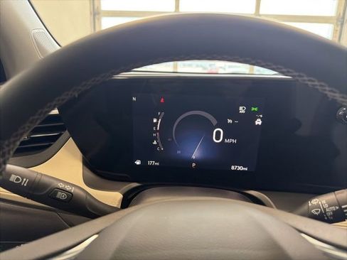 Used 2025 Buick Encore GX Avenir w/ Avenir Convenience Package AWD/4WD image 28