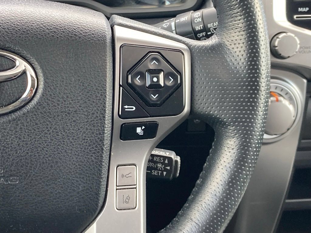 Used 2023 Toyota 4Runner SR5 Premium w/ Moonroof Package AWD/4WD image 8