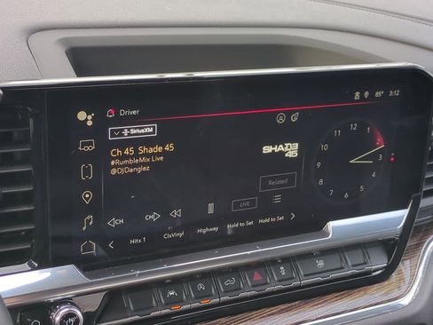 Used 2024 GMC Sierra 1500 Elevation image 13