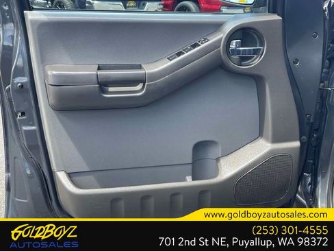 Used 2013 Nissan Xterra S AWD/4WD image 11