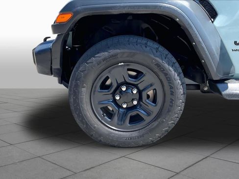 Used 2024 Jeep Wrangler Sport AWD/4WD image 11