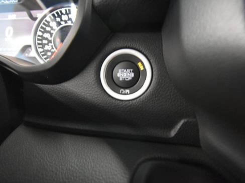Used 2024 RAM 1500 Laramie AWD/4WD image 13