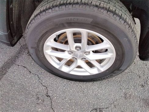 Used 2023 Jeep Grand Cherokee L Laredo w/ Luxury Tech Group I image 16