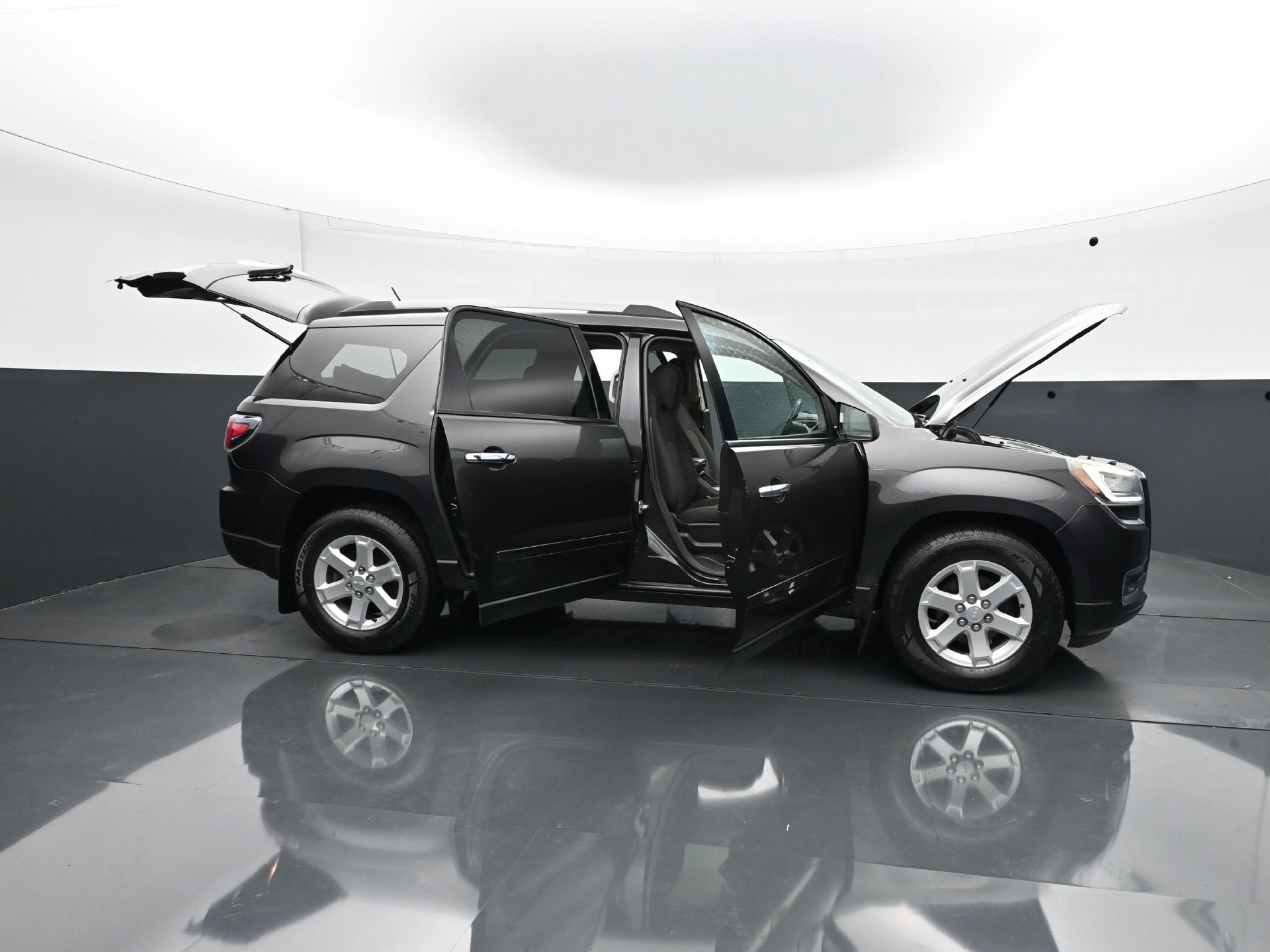 Used 2015 GMC Acadia SLE AWD/4WD image 34