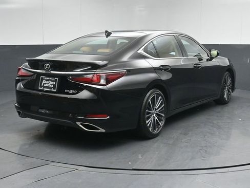 Used 2023 Lexus ES 350 w/ Accessory Package (Z2) FWD image 3