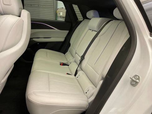 Used 2024 Cadillac Lyriq Luxury RWD image 20