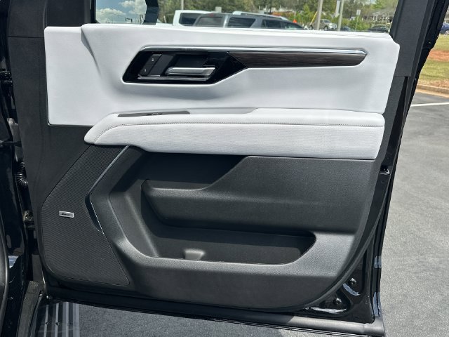 New 2025 Chevrolet Tahoe Premier RWD image 13