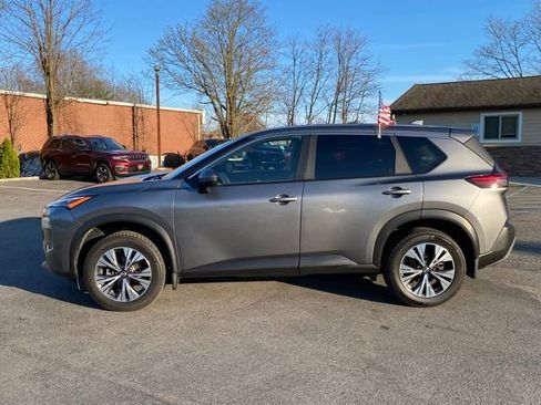 Used 2023 Nissan Rogue SV AWD/4WD image 8