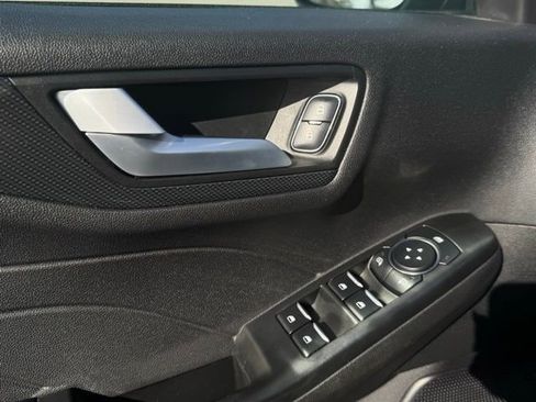 Used 2024 Ford Escape ST-Line image 15