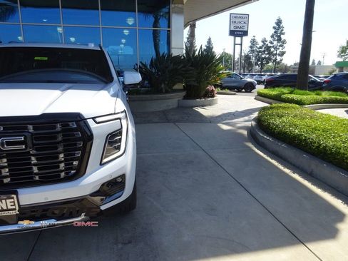 New 2026 GMC Yukon XL Denali Ultimate AWD/4WD image 33
