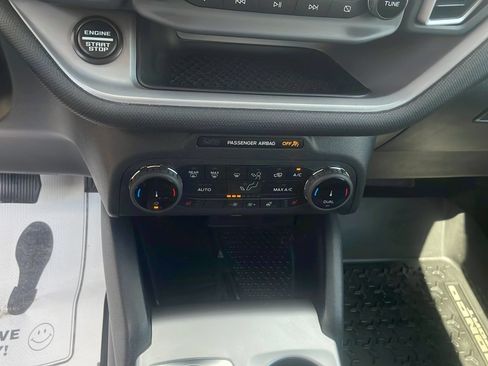 Used 2024 Ford Bronco Sport Outer Banks w/ Tech Package AWD/4WD image 24