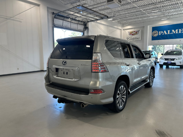 Used 2021 Lexus GX 460 Luxury w/ Accessory Package AWD/4WD image 5