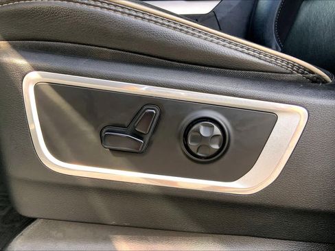 Used 2020 RAM 1500 Laramie image 30