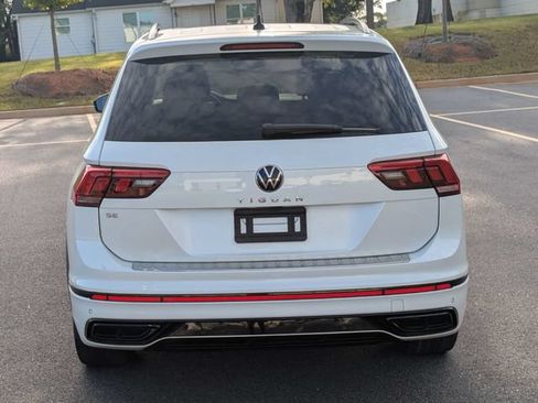 Used 2023 Volkswagen Tiguan SE R-Line FWD image 5