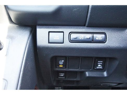 Used 2022 Nissan Frontier Pro-X RWD image 18