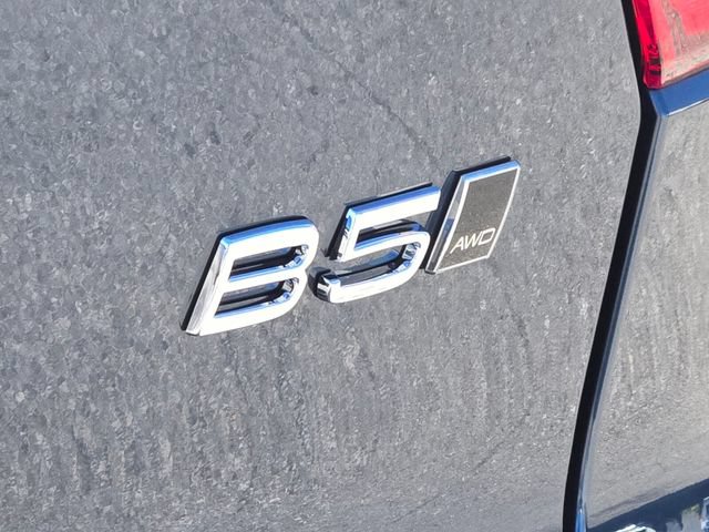 New 2026 Volvo XC40 B5 Core AWD/4WD image 9