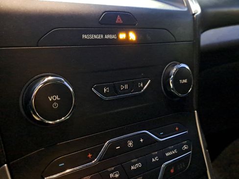 Used 2020 Ford Edge SEL w/ Cold Weather Package image 31