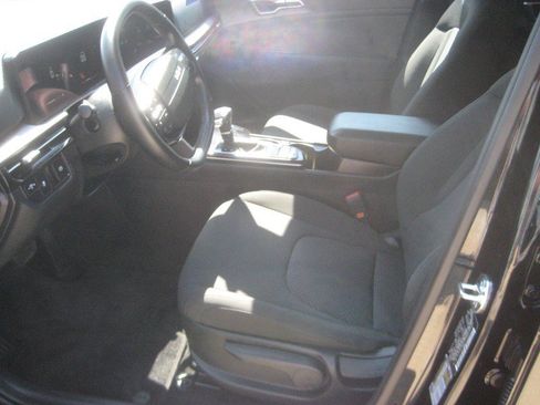 Used 2026 Kia Sportage LX AWD/4WD image 14