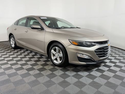 Used 2024 Chevrolet Malibu LT image 5