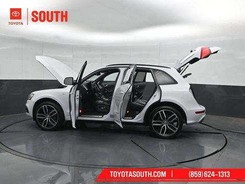 Used 2017 Audi Q5 3.0T Premium Plus w/ Technology Package AWD/4WD image 58