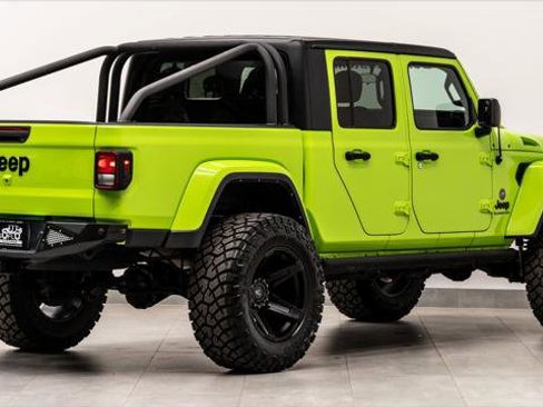Used 2021 Jeep Gladiator Sport image 8
